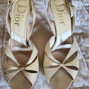 DIOR SIZE 39/9 CREAM SLINGBACK PUMPS